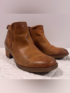 Korky  Tan Leather Chelsea Ankle Booties